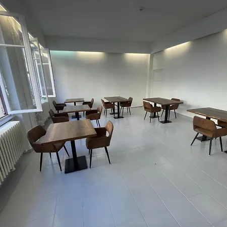 Clermont Airport * Aulnat